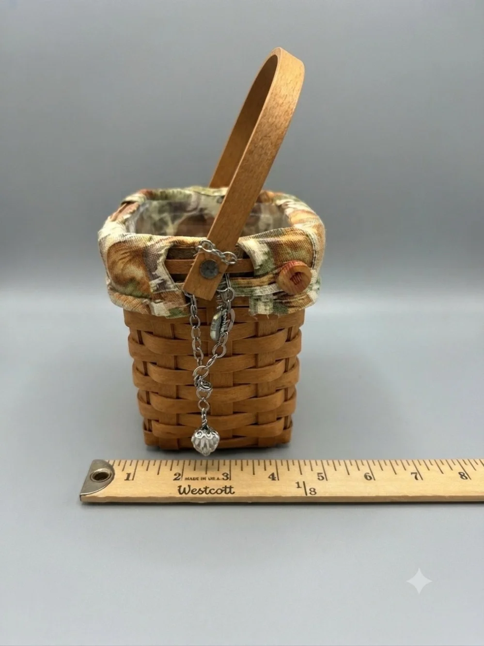 Longaberger 2006 Dresden Home Brown Woven Basket with Fall  Liner and Prot